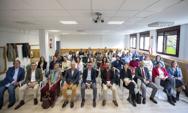 Las Lanzaderas de Empleo de Galicia reciben una visita institucional para conocer su evolución hacia la inserción